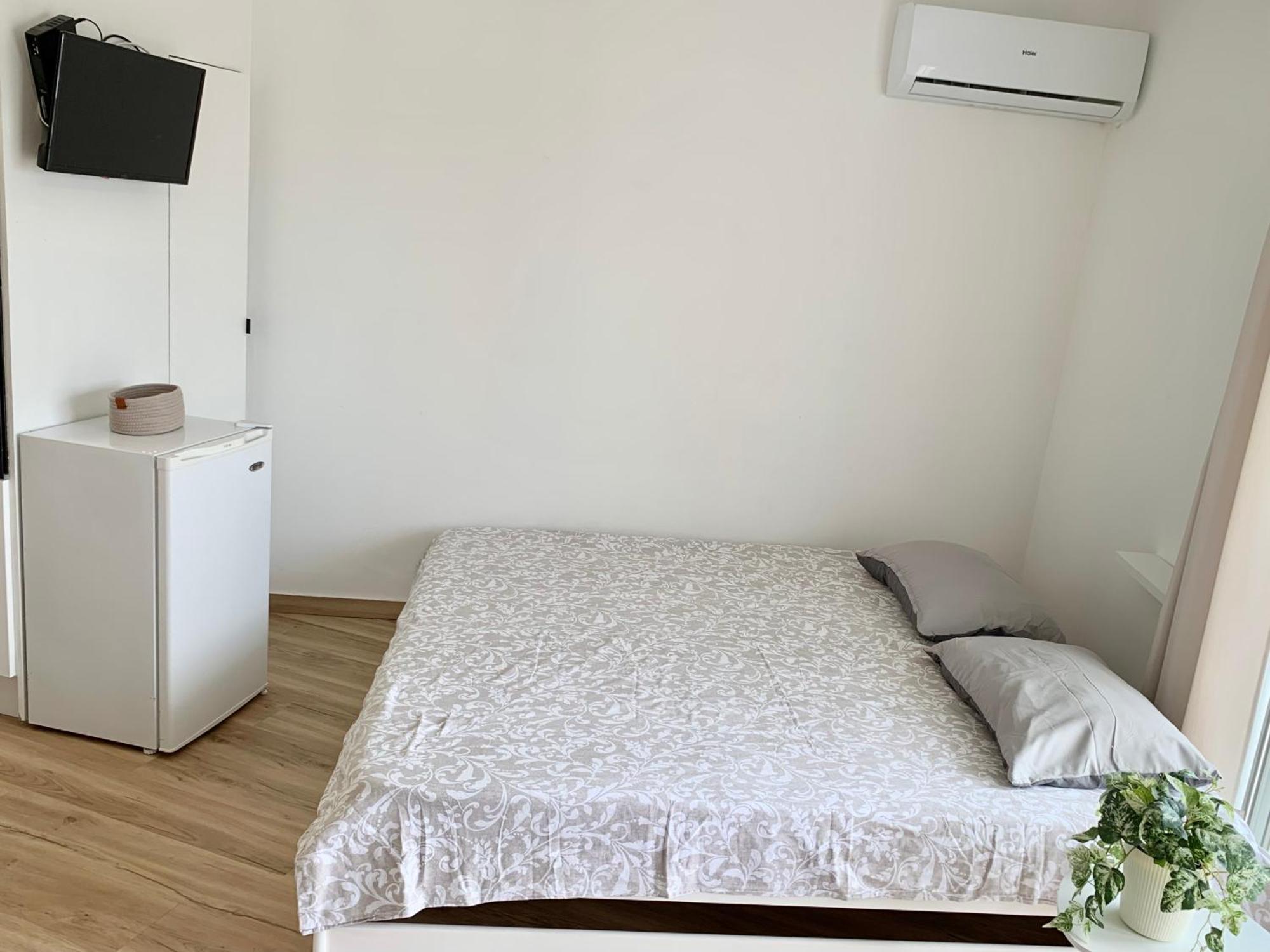 Apartment Con Piscina - Magnificas Vistas A Canal - Aire Acondicionado B Roses